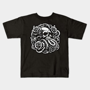 gothic skull kraken Kids T-Shirt